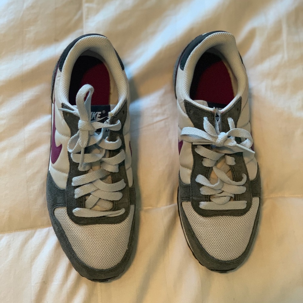 Nike Venture Women’s Shoes